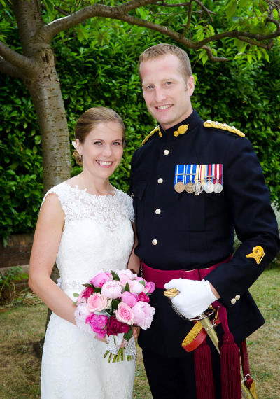 Newbury wedding photographer st Nicolas Church